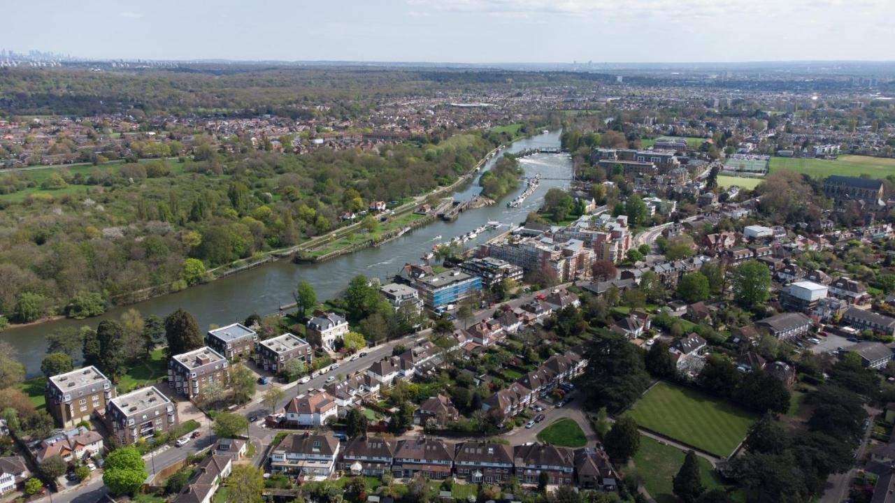 Teddington Lodge Buitenkant foto